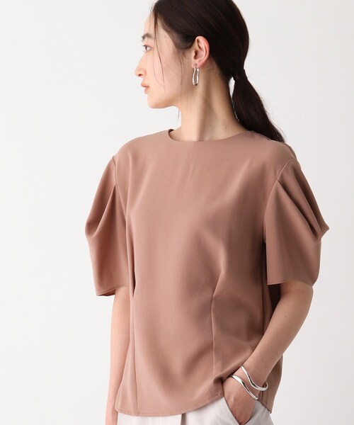 OPAQUE.CLIP（オペークドットクリップ）の「◆ウーリッシュドライストレッチ ぺプラムタックブラウス【WEB限定カラー・サイズ】（シャツ/ブラウス・レディース・ブラウン系その他5/ブルー/オフホワイト/レンガ/ブラック/ライトベージュ・40/38/42）」の6枚目の写真