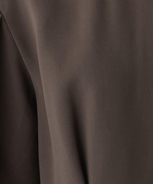 OPAQUE.CLIP（オペークドットクリップ）の「◆ウーリッシュドライストレッチ ぺプラムタックブラウス【WEB限定カラー・サイズ】（シャツ/ブラウス・レディース・ブラウン系その他5/ブルー/オフホワイト/レンガ/ブラック/ライトベージュ・40/38/42）」の20枚目の写真