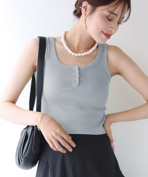 BLUEEAST（ブルーイースト）の「フロントボタンリブタンクトップ（タンクトップ・レディース・ホワイト/ブラウン/ピンク/ブルー/グリーン/ブラック・MEDIUM）」の5枚目の写真