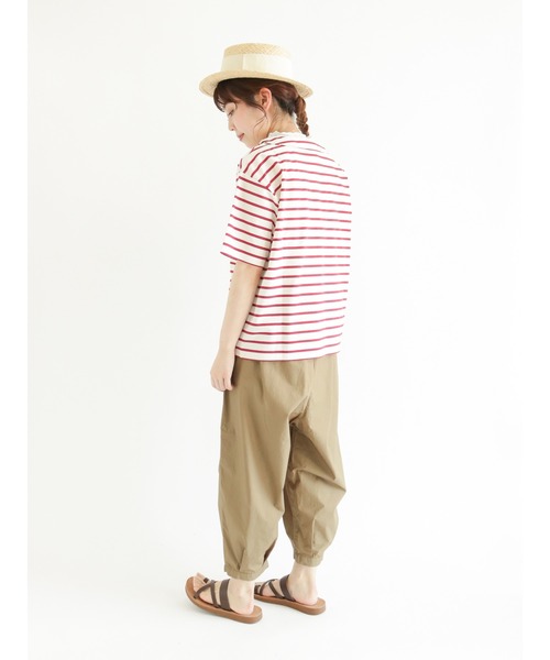 Samansa Mos2（サマンサ モスモス）の「裾タックテーパードパンツ（その他パンツ・レディース・カーキ/ネイビー/ベージュ・ﾌﾘ-）」の17枚目の写真