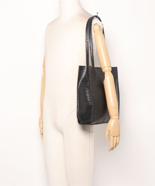 ANAP（アナップ）の「クロコデザイントートバッグ（トートバッグ・レディース・ブラック/ライトベージュ・FREE）」の10枚目の写真