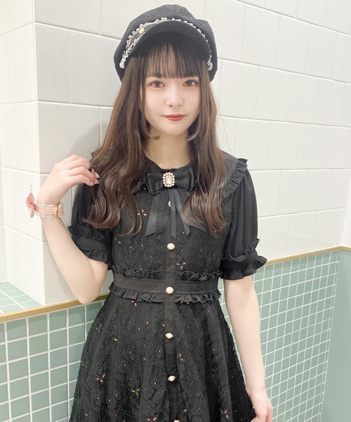 ROJITA（ロジータ）の「ビジュブローチ付き総レース半袖ワンピース 