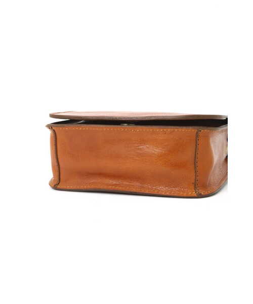 AULENTTI（オウレンティ）の「◆【AULENTTI】レザーバッグ（ショルダーバッグ・レディース・イエロー・ﾌﾘ-）」の15枚目の写真