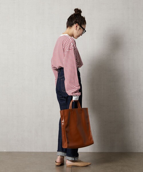 FREAK'S STORE(フリークスストア)の「【限定展開】ビックシルエットボーダーロングスリーブTシャツ(Tシャツ/カットソー・レディース・ネイビー/ブルー/ピンク/オフホワイト/チャコール/ブラック/ベージュ/イエロー/パープル・フリ-)」の13枚目の写真