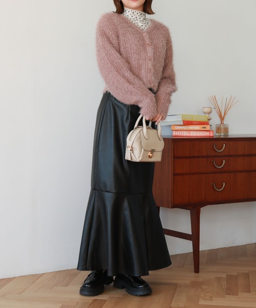 archives(アルシーヴ)の「フェイクレザーマーメイドスカート(スカート・レディース・ブラック/ベージュ/ブラウン・MEDIUM)」の5枚目の写真