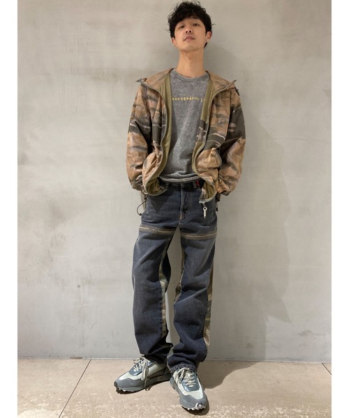 DIESEL(ディーゼル)の「メンズ 22FW デニムパンツ ルーズフィット(デニムパンツ・メンズ・ブラック・28inch/34inch/26inch/32inch/36inch/30inch)」の9枚目の写真