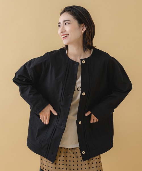 KATHARINE ROSS（キャサリンロス）の「【KATHARINE ROSS】2WAY丈コットンブルゾン（ノーカラージャケット・レディース・ブラック/ベージュ・MEDIUM）」の2枚目の写真