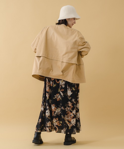 KATHARINE ROSS（キャサリンロス）の「【KATHARINE ROSS】2WAY丈コットンブルゾン（ノーカラージャケット・レディース・ブラック/ベージュ・MEDIUM）」の10枚目の写真