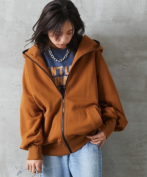 GEVS.(ジェイヴィス)の「<大きいサイズ> 裏毛パフスリーブフルジップアップパーカー GEVS.(パーカー・レディース・ブラック/モカ・5L/LL/L/3L/4L)」の18枚目の写真