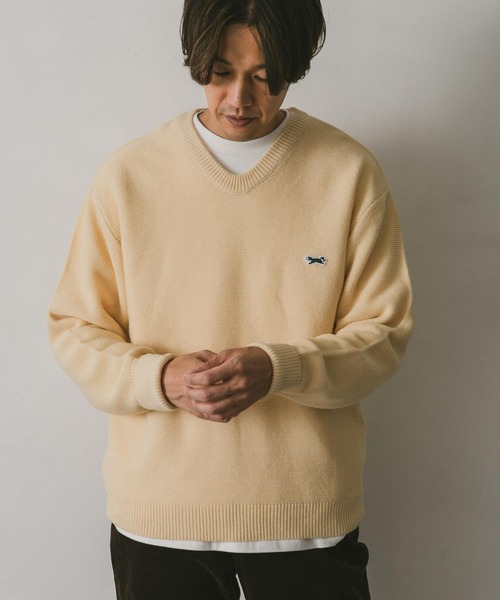 PENNEYS(ぺニーズ)の「『別注』PENNEYS×DOORS THE FOX Vネックニットプルオーバー(ニット/セーター・メンズ・アイボリー/グリーン/ネイビー・MEDIUM/LARGE)」の2枚目の写真