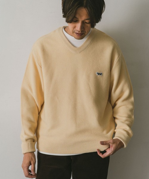 PENNEYS(ぺニーズ)の「『別注』PENNEYS×DOORS THE FOX Vネックニットプルオーバー(ニット/セーター・メンズ・アイボリー/グリーン/ネイビー・MEDIUM/LARGE)」の10枚目の写真