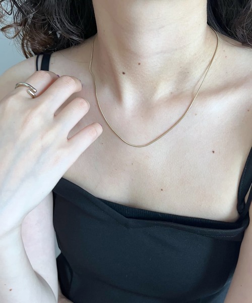 mystic（ミスティック）の「[Eau] rownd snake chain(necklace)（ネックレス・レディース・シルバー/ゴールド・ONE SIZE）」の5枚目の写真
