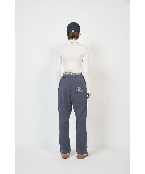 CRANK(クランク)の「A'GAM/9×.kom『CRANK/クランク』WOOL SPAN LETTERING TURTLENECK/レタリングタートルネック(Tシャツ/カットソー・レディース・ホワイト/ブラック/ネイビー・FREE)」の8枚目の写真