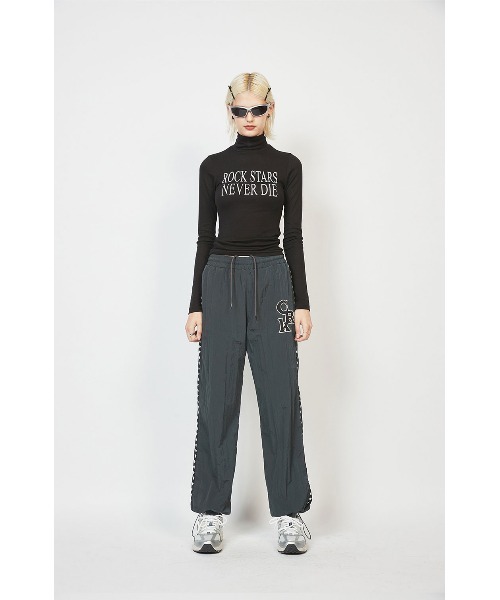 CRANK(クランク)の「A'GAM/9×.kom『CRANK/クランク』WOOL SPAN LETTERING TURTLENECK/レタリングタートルネック(Tシャツ/カットソー・レディース・ホワイト/ブラック/ネイビー・FREE)」の22枚目の写真
