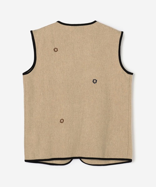 Bshop（ビショップ）の「Tribu-To | ジップベスト FLOWER MEN（ベスト・メンズ・ベージュ・LARGE/MEDIUM）」の6枚目の写真