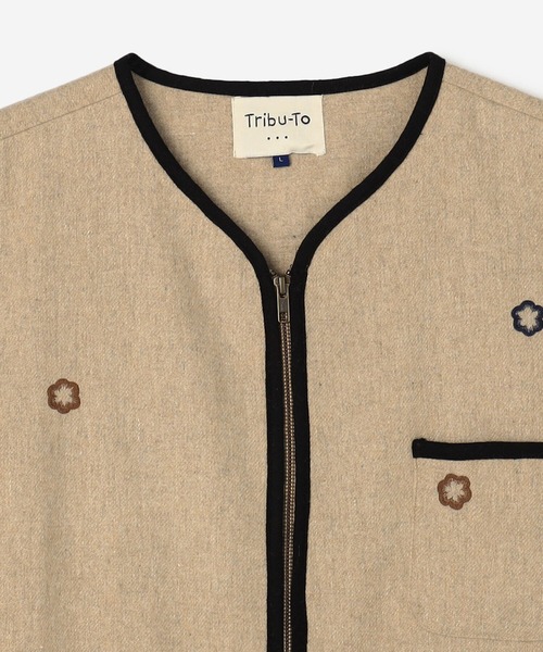 Bshop（ビショップ）の「Tribu-To | ジップベスト FLOWER MEN（ベスト・メンズ・ベージュ・LARGE/MEDIUM）」の5枚目の写真