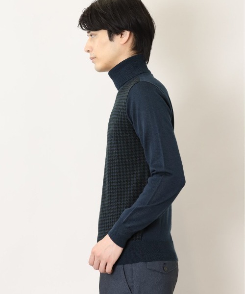 Alexander Julian（アレキサンダージュリアン）の「アレキサンダージュリアンメンズ/ALEXANDER JULIAN:MEN ウォッシャブル ウール混千鳥 タートルニット（ニット/セーター・メンズ・ネイビー・X-LARGE/LARGE/MEDIUM）」の4枚目の写真