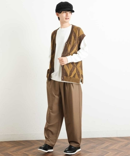 a.v.v(アーヴェヴェ)の「ジャカードニットカーディガンベスト(ベスト・メンズ・ブラウン/ブラック・46/48/50)」の6枚目の写真