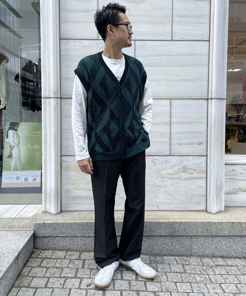 a.v.v(アーヴェヴェ)の「ジャカードニットカーディガンベスト(ベスト・メンズ・ブラウン/ブラック・46/48/50)」の13枚目の写真