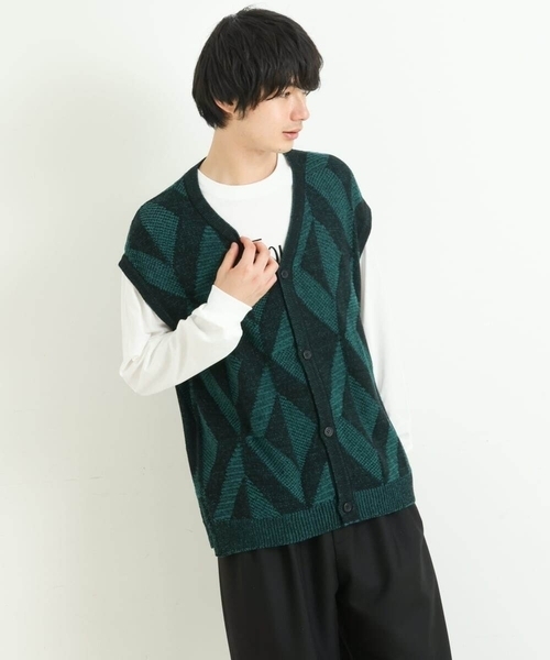 a.v.v(アーヴェヴェ)の「ジャカードニットカーディガンベスト(ベスト・メンズ・ブラウン/ブラック・46/48/50)」の17枚目の写真