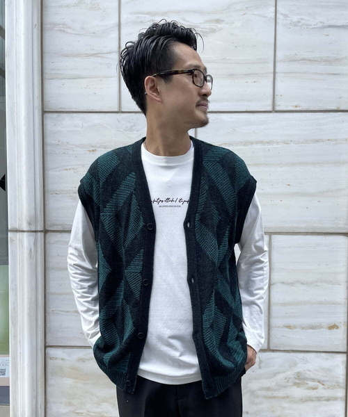 a.v.v(アーヴェヴェ)の「ジャカードニットカーディガンベスト(ベスト・メンズ・ブラウン/ブラック・46/48/50)」の20枚目の写真