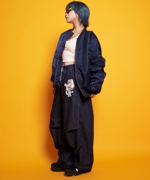 Alpha Industries（アルファインダストリーズ）の「ALPHA MA-1 JKT US SPEC NYLON H.TWL（MA-1・メンズ・ブラック/カーキ/ネイビー/ライトグレー/ブラウン・M/L/XL）」の12枚目の写真