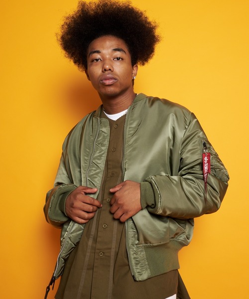 Alpha Industries（アルファインダストリーズ）の「ALPHA MA-1 JKT US SPEC NYLON H.TWL（MA-1・メンズ・ブラック/カーキ/ネイビー/ライトグレー/ブラウン・M/L/XL）」の18枚目の写真