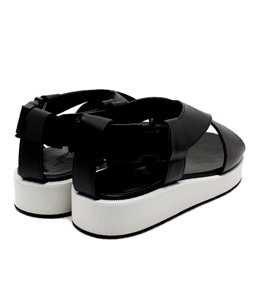 Lui's（ルイス）の「DUSIT(ドゥシット) ソックオンサンダル（サンダル・メンズ・ホワイト/ブラック・42/41）」の10枚目の写真