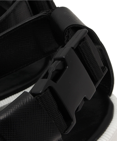 Lui's（ルイス）の「DUSIT(ドゥシット) ソックオンサンダル（サンダル・メンズ・ホワイト/ブラック・42/41）」の5枚目の写真