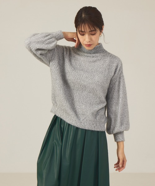 abahouse mavie(アバハウスマヴィ)の「ミックスフェザーヤーンモックネックプルオーバー(ニット/セーター・レディース・パープル/ライトグレー/グリーン・フリー)」の2枚目の写真