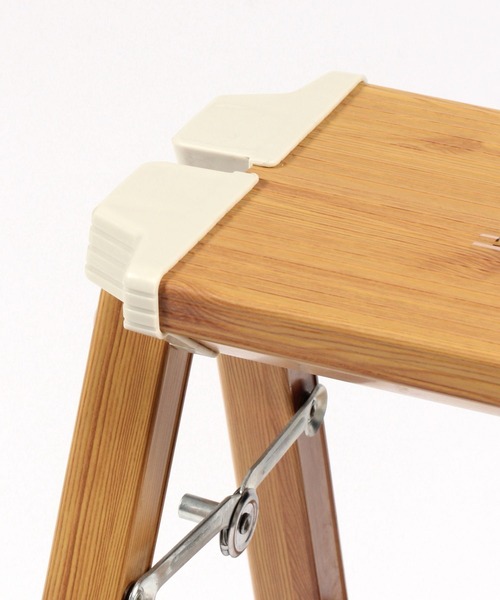 studio CLIP(スタディオクリップ)の「木目ステップ 2段《HOUSEHOLD GOODS》(掃除グッズ・レディース・ライトグレー・FREE)」の6枚目の写真
