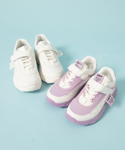 URBAN CHERRY（アーバンチェリー）の「フェイクレザーダッドスニーカー（スニーカー・キッズ・パープル/ホワイト・17.5cm/21.5cm/19.5cm/19.0cm/18.5cm/16.5cm/18.0cm/20.5cm/21.0cm）」の3枚目の写真