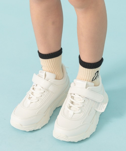 URBAN CHERRY（アーバンチェリー）の「フェイクレザーダッドスニーカー（スニーカー・キッズ・パープル/ホワイト・17.5cm/21.5cm/19.5cm/19.0cm/18.5cm/16.5cm/18.0cm/20.5cm/21.0cm）」の20枚目の写真