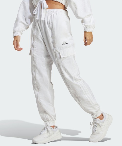 adidas（アディダス）の「ダンス ウーブン バーサタイル カーゴ