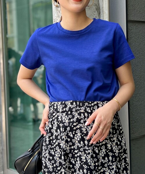 NOLLEY’S(ノーリーズ)の「5C BASIC 半袖Tシャツ(Tシャツ/カットソー・レディース・ベージュ/ロイヤルブルー/ボルドー/キャメル/ホワイト/ホワイト系その他5/ブラック/チャコールグレー・38/36)」の6枚目の写真