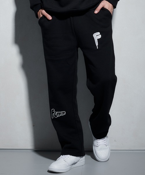 FCMM(エフシーエムエム)の「【日本限定アイテム】ARCHIVE LOGO SWEAT PAMTS/アーカイブロゴスウェットパンツ(スウェットパンツ・メンズ・ブラック/アイボリー/オリーブ・MEDIUM/LARGE)」の2枚目の写真
