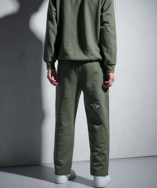 FCMM(エフシーエムエム)の「【日本限定アイテム】ARCHIVE LOGO SWEAT PAMTS/アーカイブロゴスウェットパンツ(スウェットパンツ・メンズ・ブラック/アイボリー/オリーブ・MEDIUM/LARGE)」の18枚目の写真