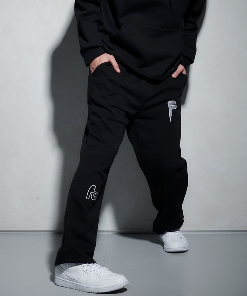 FCMM(エフシーエムエム)の「【日本限定アイテム】ARCHIVE LOGO SWEAT PAMTS/アーカイブロゴスウェットパンツ(スウェットパンツ・メンズ・ブラック/アイボリー/オリーブ・MEDIUM/LARGE)」の11枚目の写真