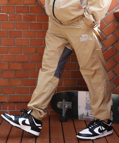LONSDALE(ロンズデール)の「LONSDALE トレーニングパンツ(その他パンツ・メンズ・ブルーグリーン/オフホワイト/ベージュ・LARGE/MEDIUM/X-LARGE)」の16枚目の写真