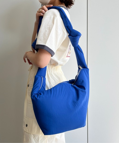 CPCM（シーピーシーエム）の「ナイロンBIGショルダー（ショルダーバッグ・レディース・ベージュ/ブラック/ブルー・FREE）」の5枚目の写真