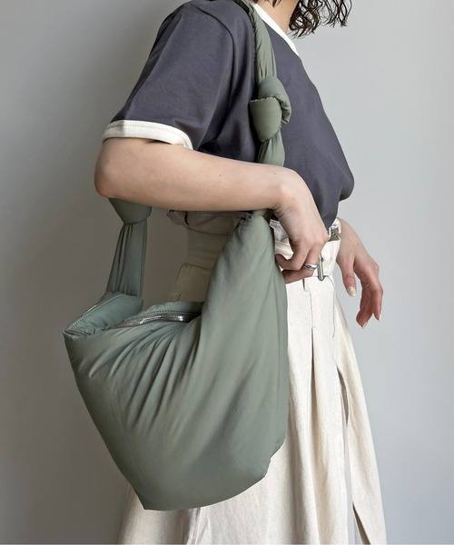 CPCM（シーピーシーエム）の「ナイロンBIGショルダー（ショルダーバッグ・レディース・ベージュ/ブラック/ブルー・FREE）」の8枚目の写真