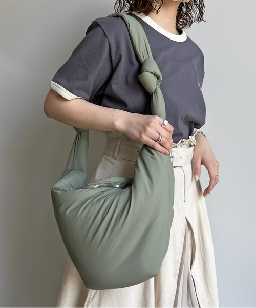 CPCM（シーピーシーエム）の「ナイロンBIGショルダー（ショルダーバッグ・レディース・ベージュ/ブラック/ブルー・FREE）」の11枚目の写真