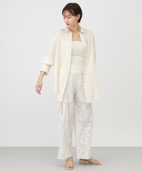 A part by(アパートバイ)の「【袖口2WAY】サテンルーズシャツ(シャツ/ブラウス・レディース・ベージュ/ネイビー/アイボリー・FREE)」の4枚目の写真