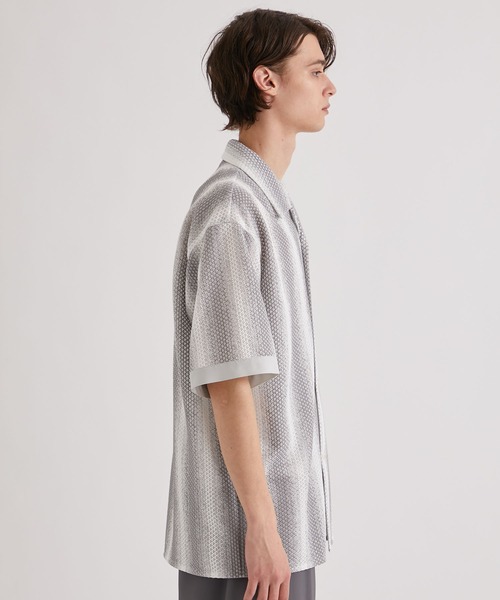 ユナイテッドトウキョウ　グレー フラップ付きシャツ UNITED TOKYO（ユナイテッドトウキョウ）の「URBAN DYED シャツ
