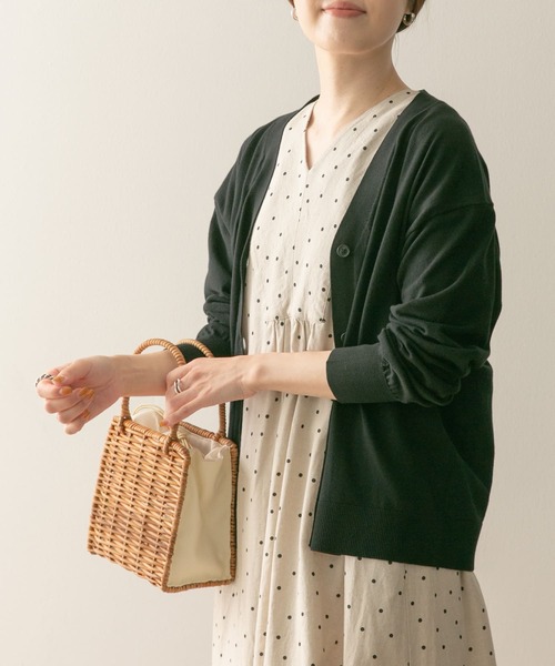 URBAN RESEARCH DOORS（アーバンリサーチドアーズ）の「ハイツイストコットンVネックカーディガン（カーディガン/ボレロ・レディース・ブラック/ブラウン/グレー・MEDIUM）」の21枚目の写真