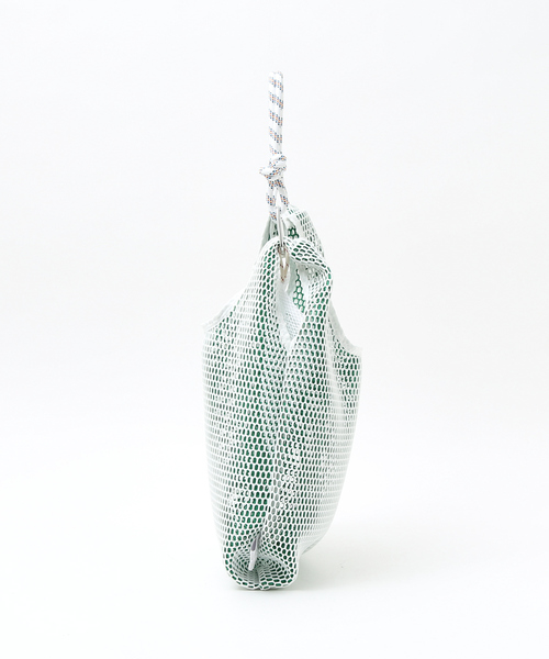 LOWELL things（ロウェル　シングス）の「【ミニポーチ付き】メッシュホーボー2WAYBAG（トートバッグ・レディース・ベージュ/ブラック/グリーン・フリー）」の20枚目の写真