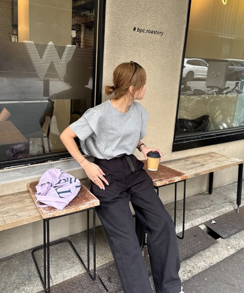 ISOOK(アイスー)の「【総合ランキング1位獲得】ラッフルショルダーTシャツ(chiica select) / ラッフルスリーブ フレアスリーブ プルオーバー ブラウス 半袖 無地 ボーダー(Tシャツ/カットソー・レディース・ブラック/ホワイト/ホワイト×ブラック/ホワイト×ブルー/グレー・FREE/S)」の19枚目の写真