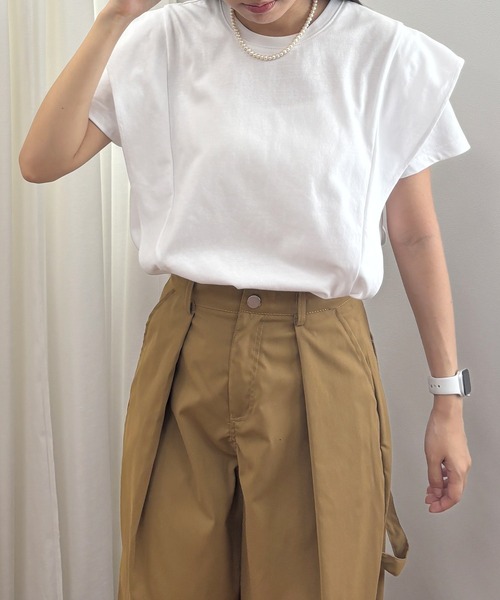 セール】【総合ランキング1位獲得】ラッフルショルダーTシャツ(chiica