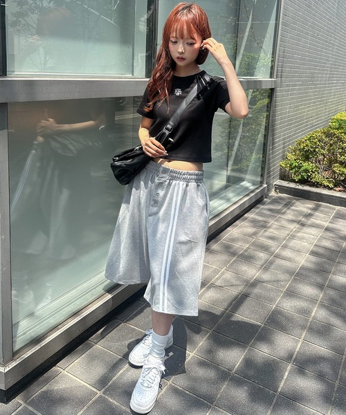 muahmuah(ムーアムーア)の「A'GEM/9 × .kom『muah muah/ムーアムーア』 SIGNATURE CROP HALF T-SHIRT/シグネチャークロップ 半袖 Tシャツ カットソー(Tシャツ/カットソー・レディース・ホワイト/ブラック・FREE)」の19枚目の写真