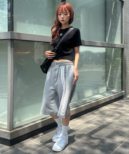 muahmuah(ムーアムーア)の「A'GEM/9 × .kom『muah muah/ムーアムーア』 SIGNATURE CROP HALF T-SHIRT/シグネチャークロップ 半袖 Tシャツ カットソー(Tシャツ/カットソー・レディース・ホワイト/ブラック・FREE)」の20枚目の写真